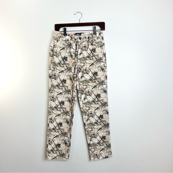 BDG Urban Outfitters slim straight high rise pine cone camouflage jeans 27 - Picture 5 of 13